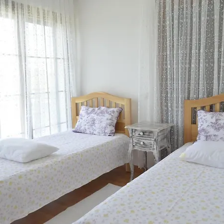 Nalya Konak Havuzlu Villa *